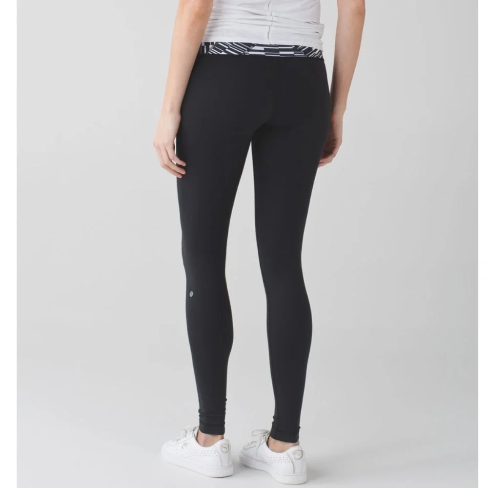 Lululemon Wunder Under Black / Ying Yang Stripe White Black Size 4 - Picture 1 of 11